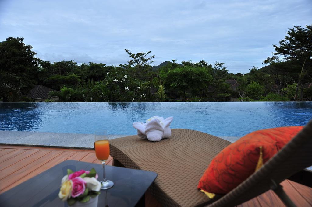 Dusit Talai Resort Nong Nam Daeng Esterno foto