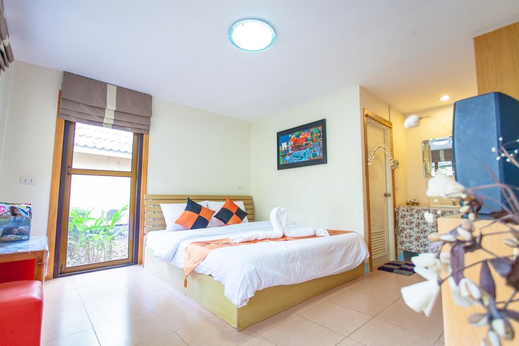 Dusit Talai Resort Nong Nam Daeng Esterno foto