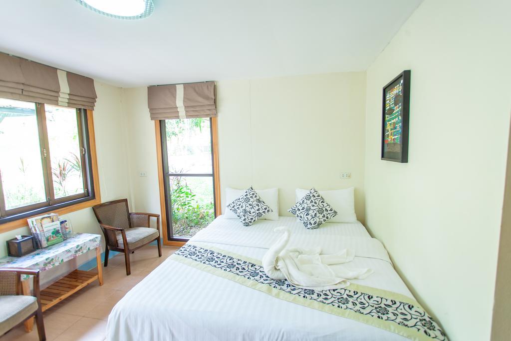 Dusit Talai Resort Nong Nam Daeng Esterno foto