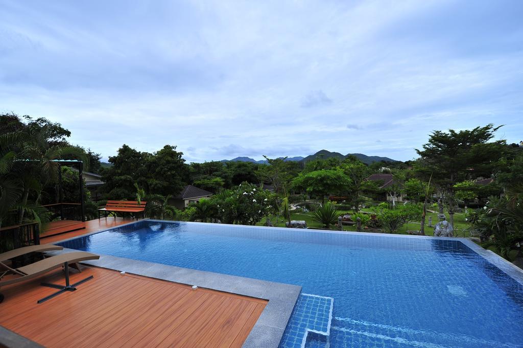 Dusit Talai Resort Nong Nam Daeng Esterno foto