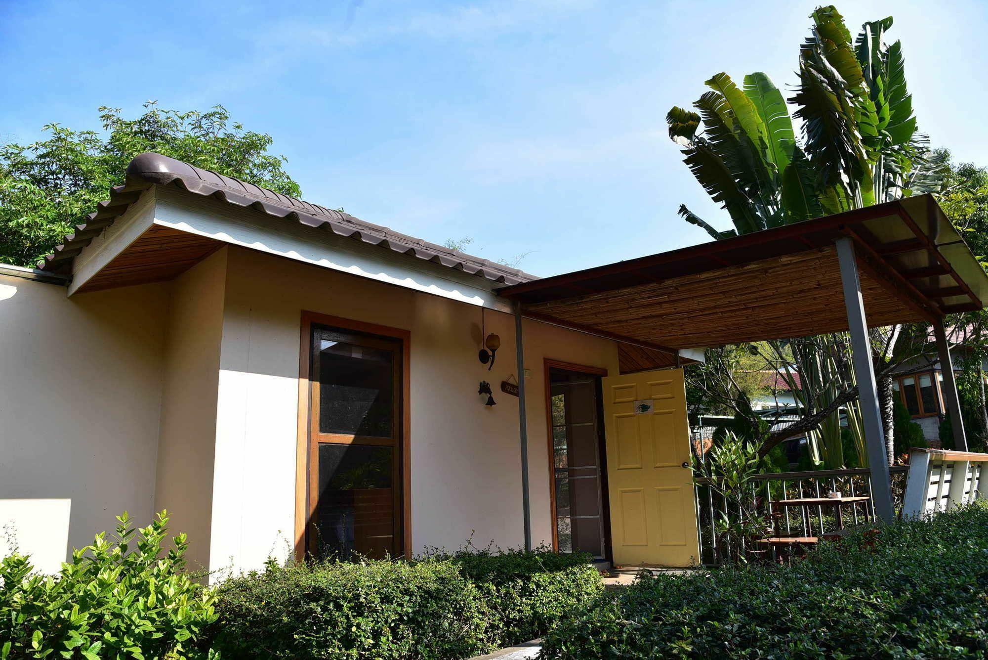 Dusit Talai Resort Nong Nam Daeng Esterno foto