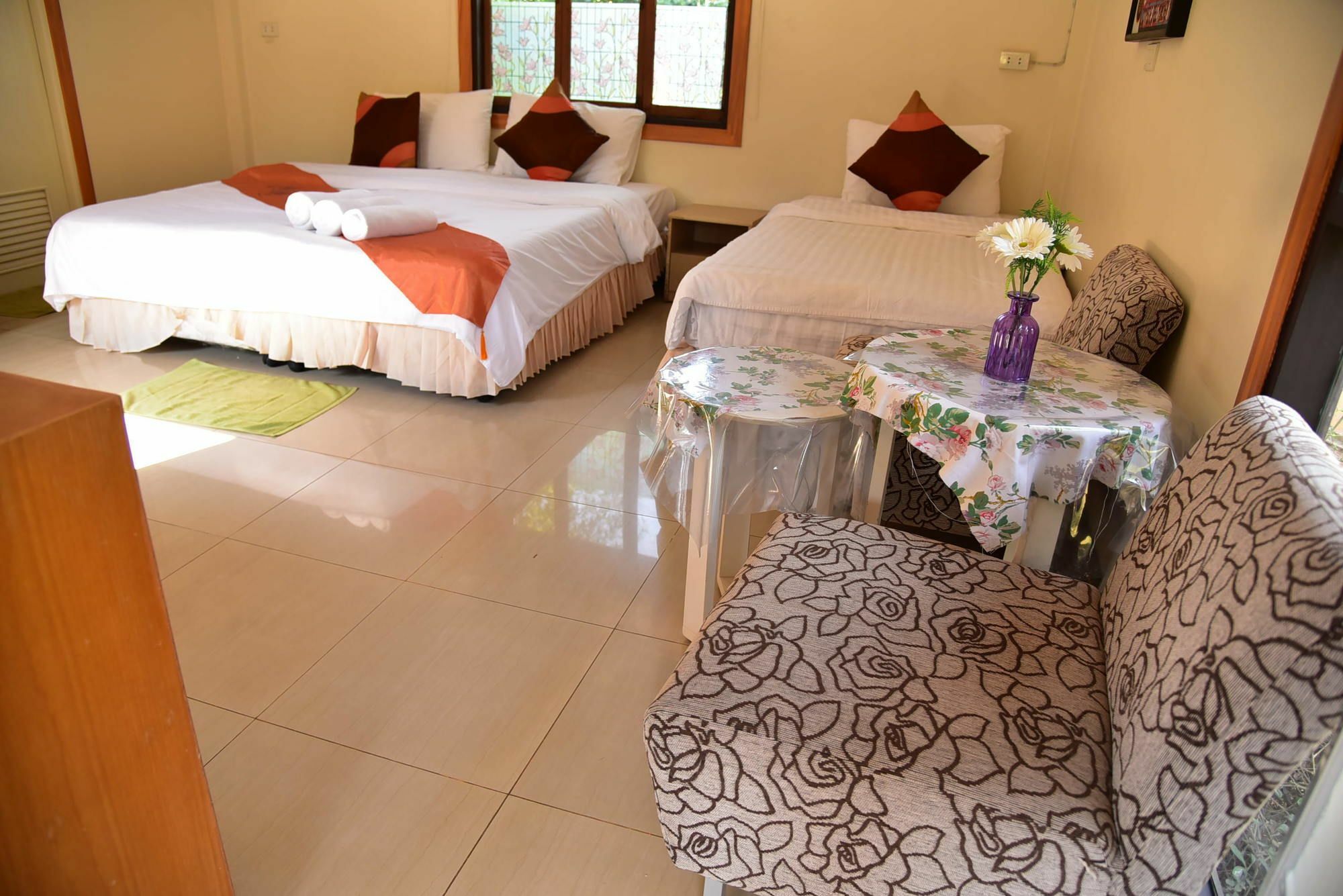 Dusit Talai Resort Nong Nam Daeng Esterno foto