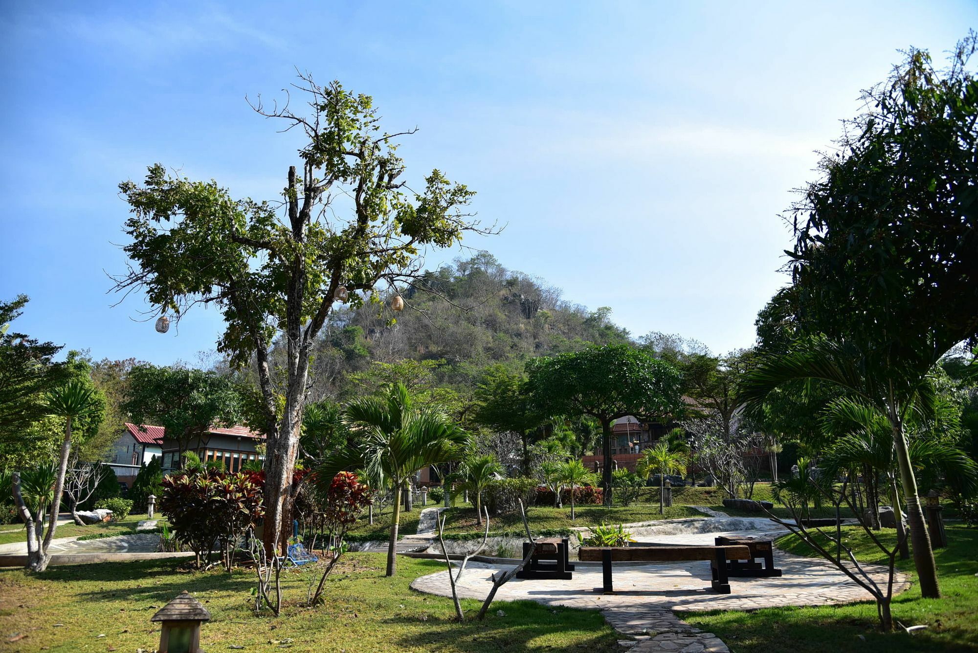 Dusit Talai Resort Nong Nam Daeng Esterno foto