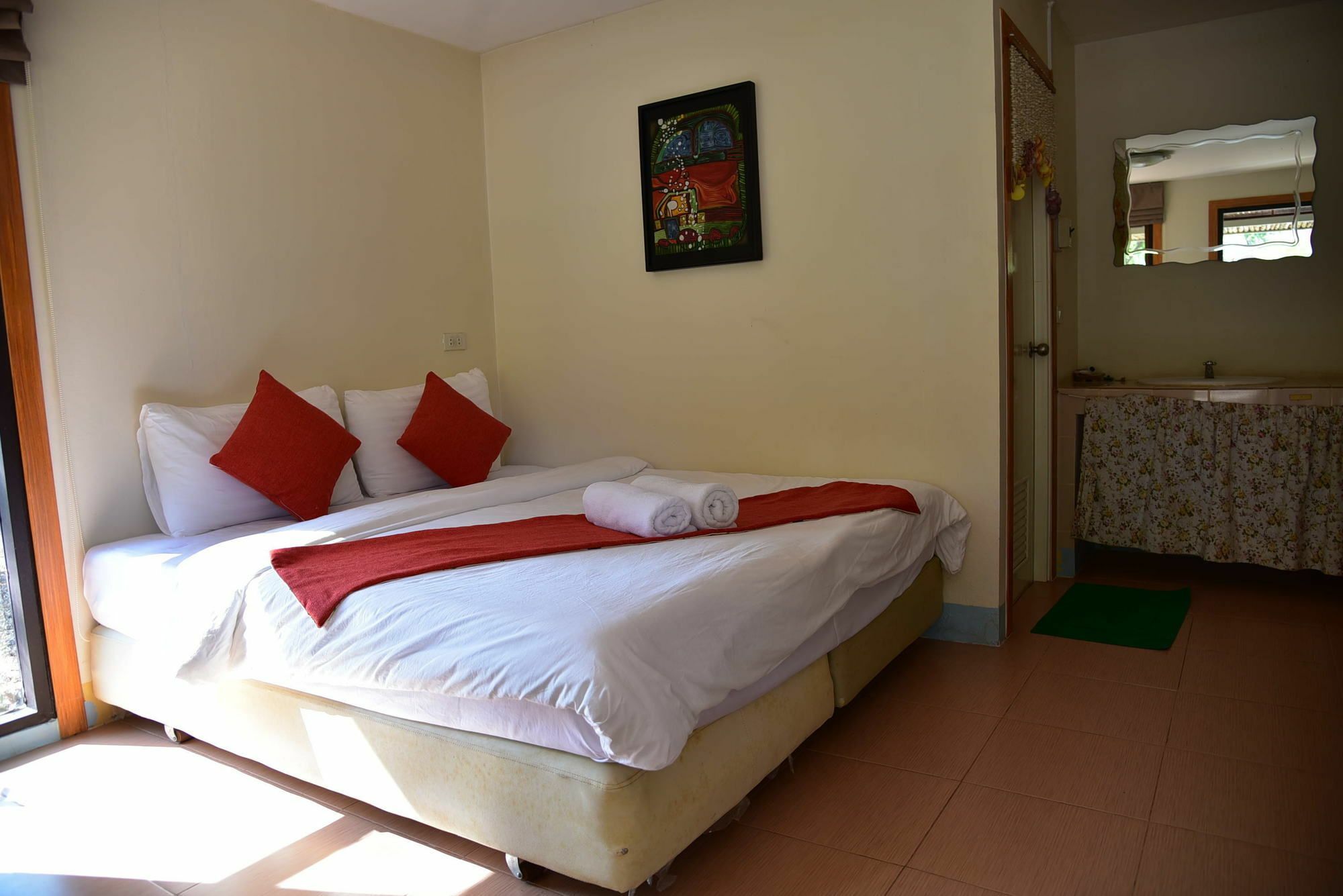 Dusit Talai Resort Nong Nam Daeng Esterno foto